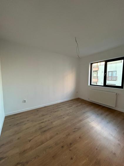 2 camere, Nou, decomandat, finisat, Rond Cristalului - 5