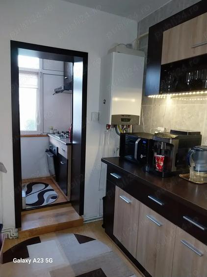 Apartament cu 3 camere decomandate - 2