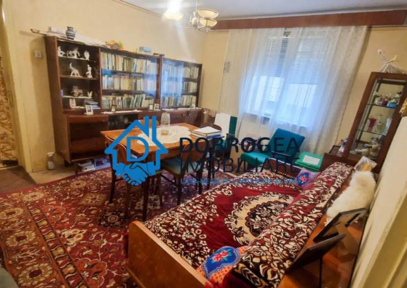 PIATA VECHE- 3 CAMERE, PARTER ,CENTRALA GAZ - 4