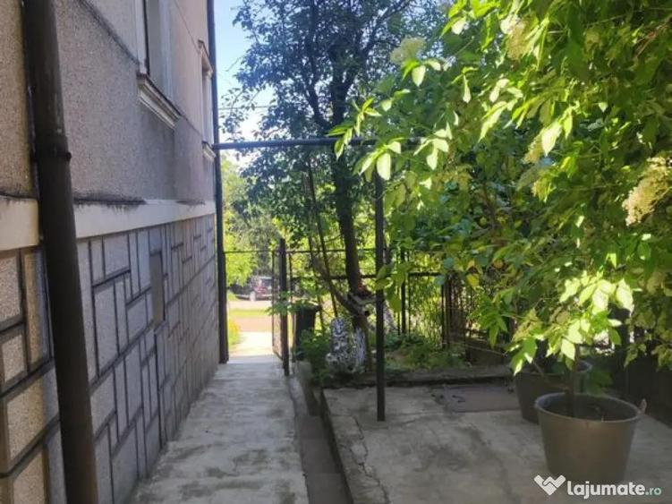 Casa zona dealuri - 9