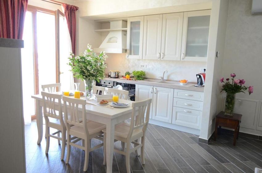 Apartament 3 camere 2 bai mobilat utilat intrare statiunea Mamaia - 2