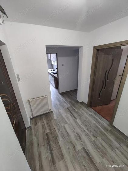 apartament 2 camere,58mp, decomandat,etaj 1 , Corni?a Bistri?ei ,bloc turn - 8