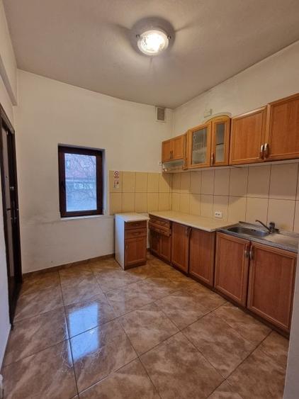 Apartament în vilă - Garaj (26mp) - intrare separată - 15