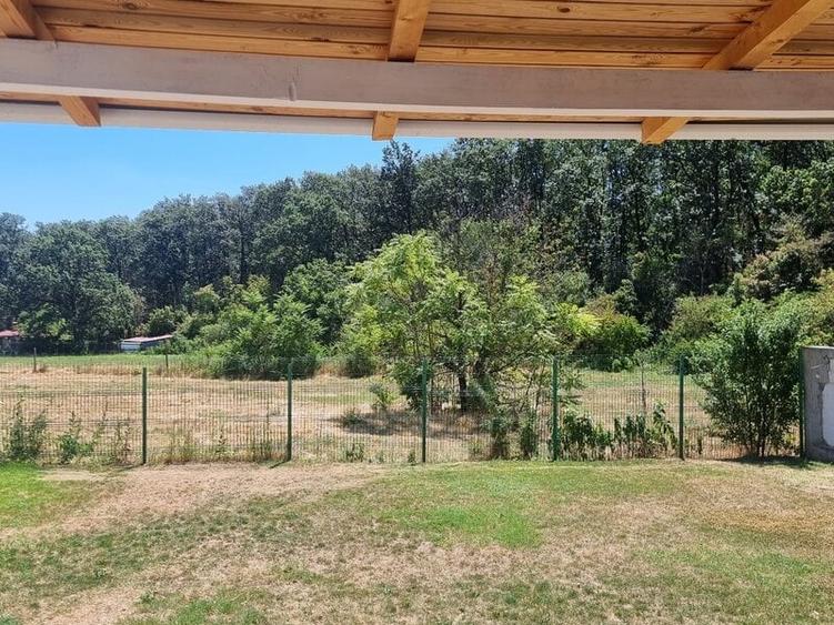 Casă de vânzare în Mogoșoaia – P+1, mobilată și utilată, cu ieșire la pădure - 12