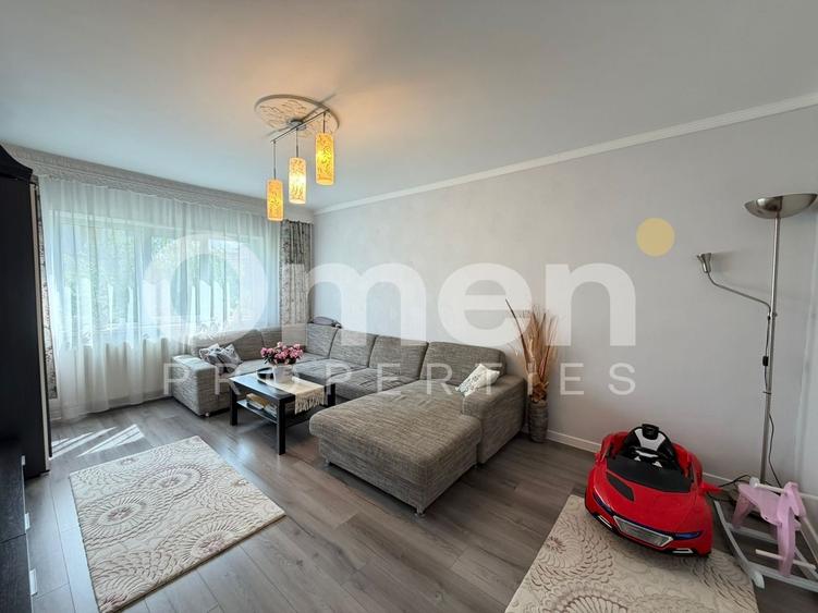 Apartament cu 3 camere decomandat, mobilat în Hotvon