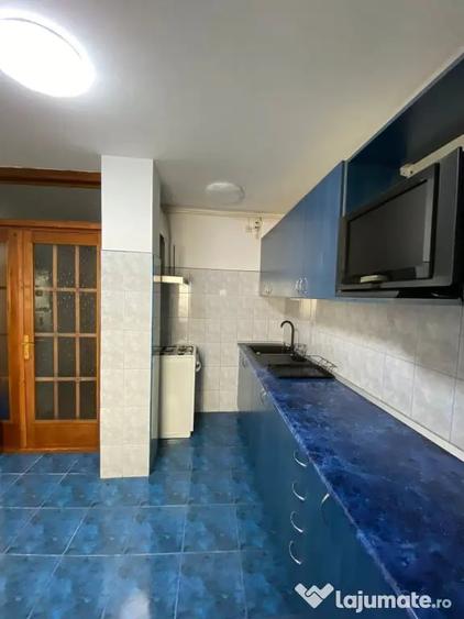 Apartament cu 3 camere decomandat în Ultracentral