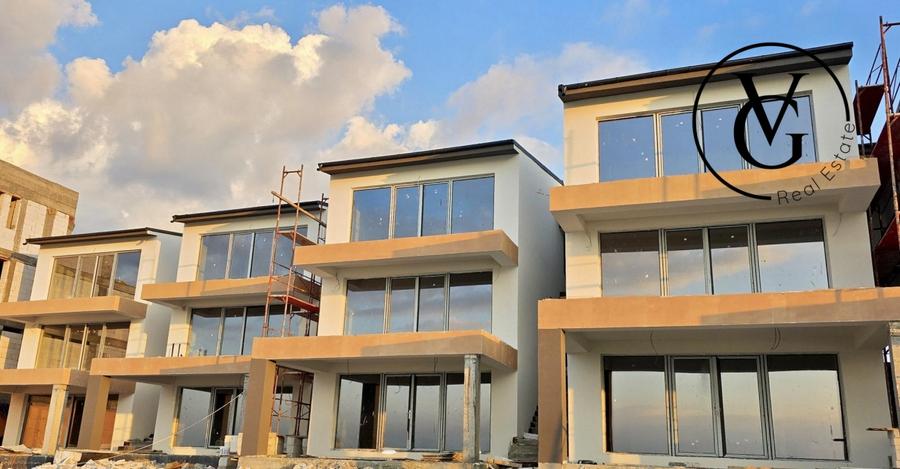 Vila  premium | frontal  la lac | Ovidiu Sud - 2