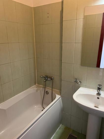 Titan - Rasarit de soare - Metrou - Parcare - Renovat - 4