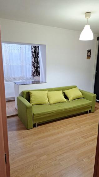 Inchiriez garsoniera in Alfa Arad cu parcare,caut o studenta serioasa. - 2