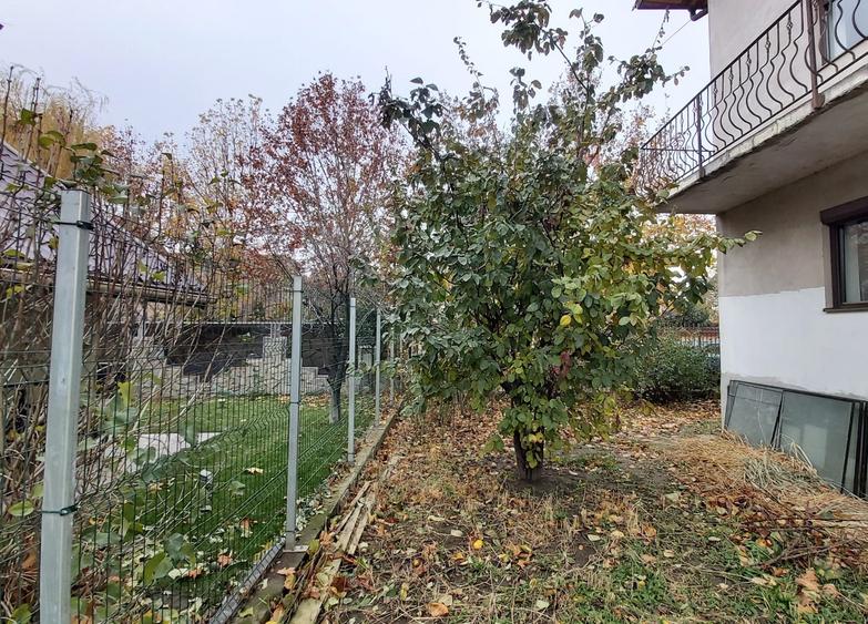 Vanzare vila frumoasa cu 2 garaje si teren mare in Popesti Leordeni - 3