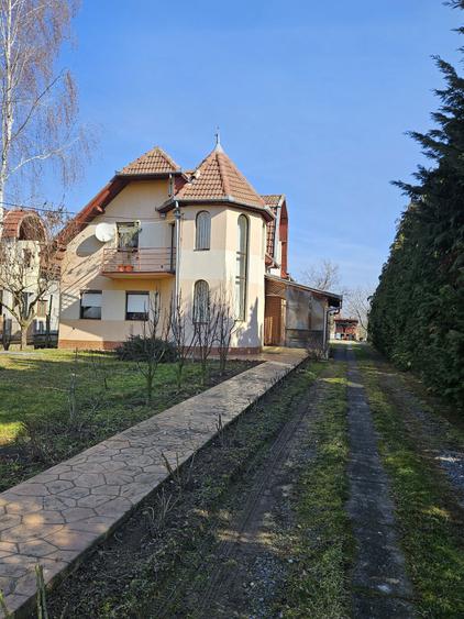 Casa mare de vanzare in loc. Cionchesti , comuna Viile Satu Mare - 8