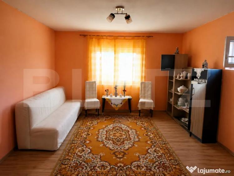 Casă cu 1 camere cu Teren 1100 Mp în Domănești