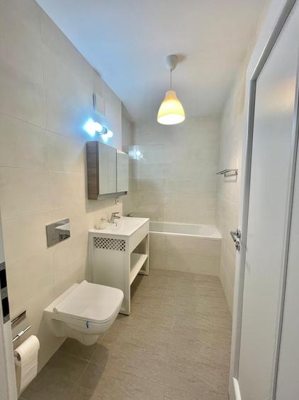 Apartament cu 2 camere decomandat în Sisești