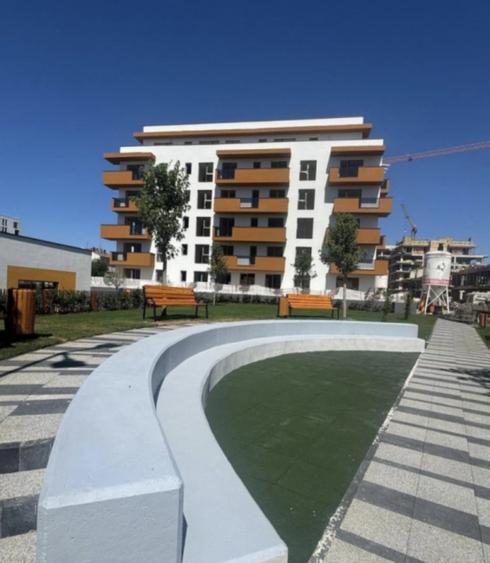 Apartament cu 2 camere decomandat în Mărăști