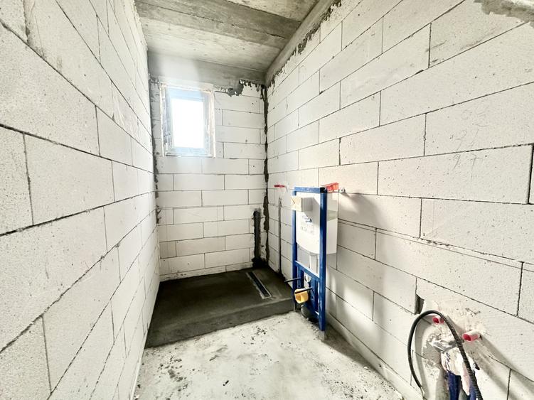 Duplex cu 5 camere cu Canalizare în Moșnița Nouă