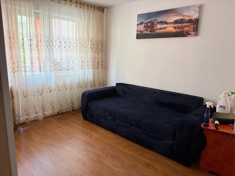 Apartament cu 2 camere semidecomandat în Zimbru