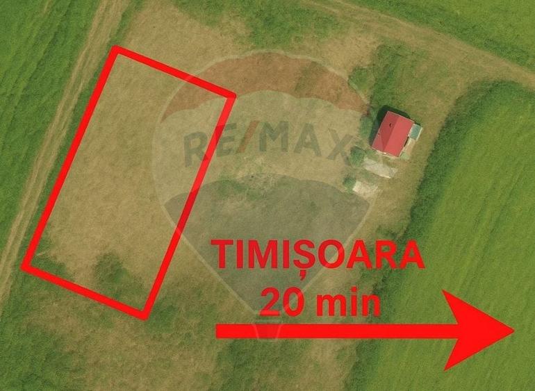 Teren Construcții intravilan de 736 mp, în Covaci