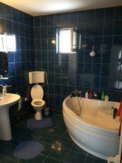 Casă cu 4 camere cu Teren 700 Mp în Exterior Vest