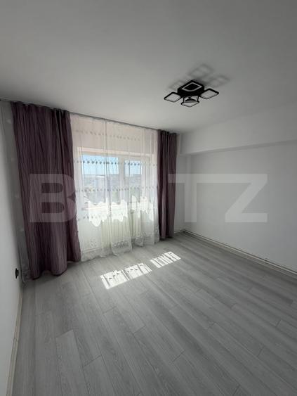 Apartament cu 3 camere decomandat, mobilat în Micro 21