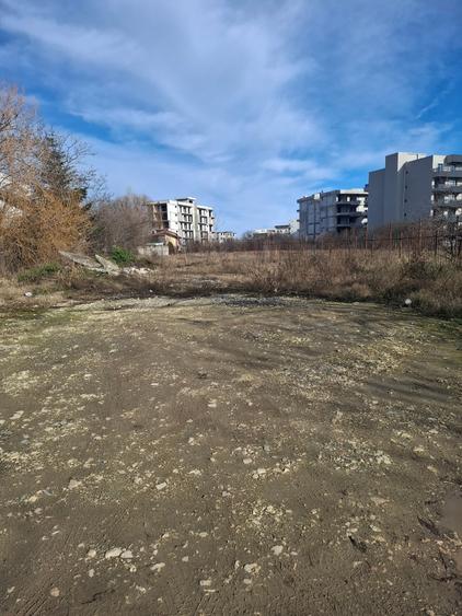 Teren Construcții intravilan de 2413 mp, în Central