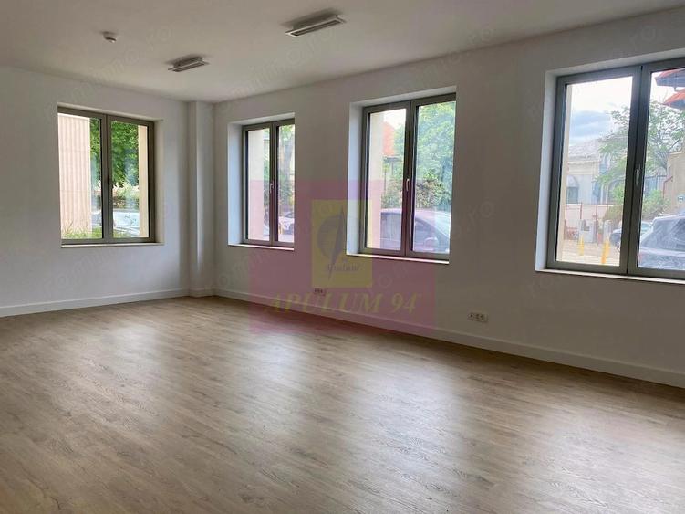 Apartament cu 3 camere decomandat în Armeneasca