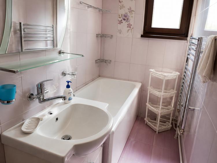 Apartament cu 2 camere decomandat în Brâncoveanu