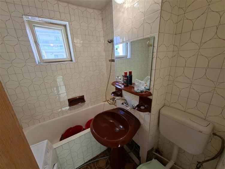 Apartament cu 4 camere semidecomandat în Gheorgheni