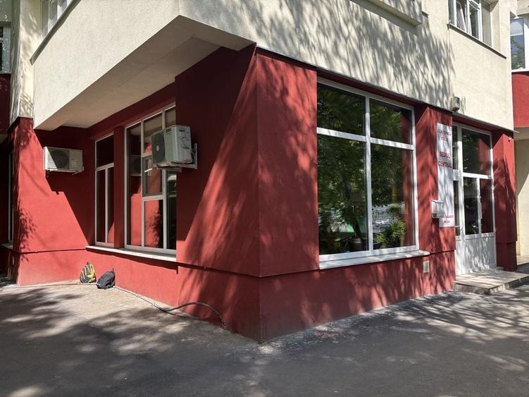 Spațiu comercial, de 205 mp, în Văcăresti