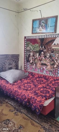 Casă cu 2 camere cu Teren 2934 Mp în Stoicănești