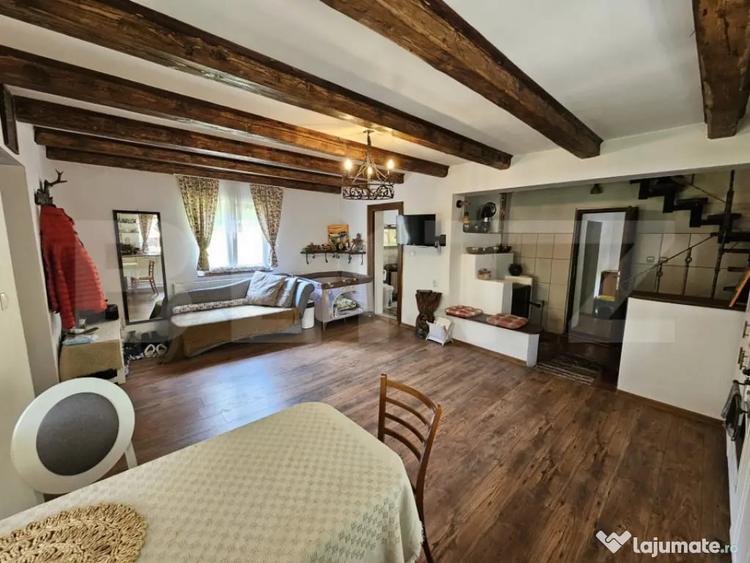 Casă cu 3 camere cu Teren 1300 Mp în Ocoliș