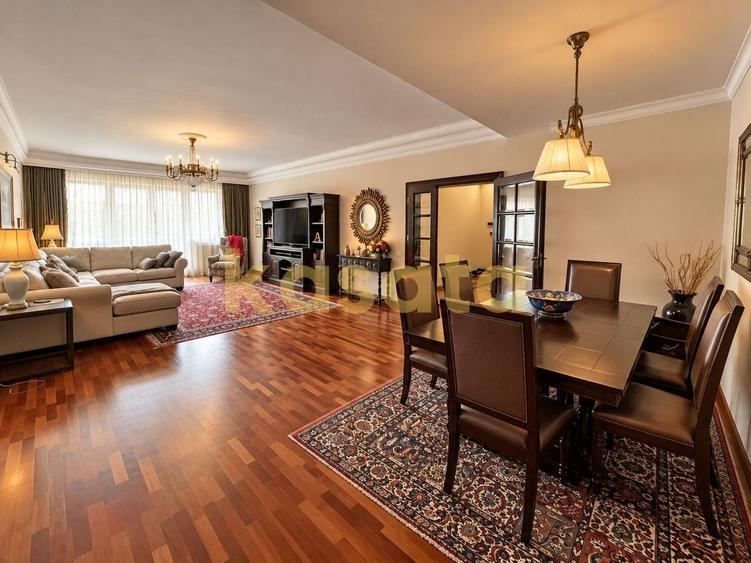 Apartament cu 4 camere decomandat, mobilat în Șoseaua Nordului