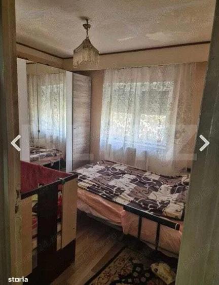 Apartament cu 3 camere semidecomandat, mobilat în Micro 16