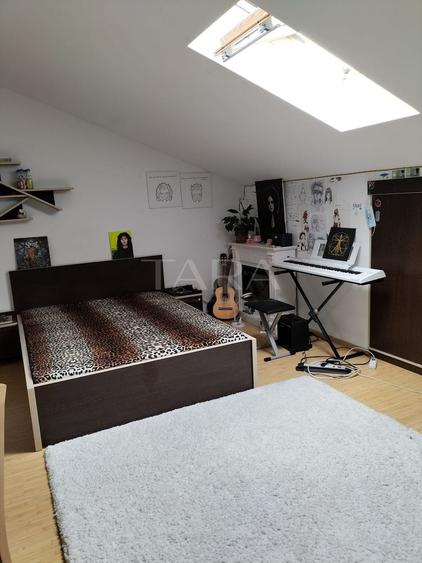 Penthouse cu 3 camere semidecomandat, mobilat în Vest