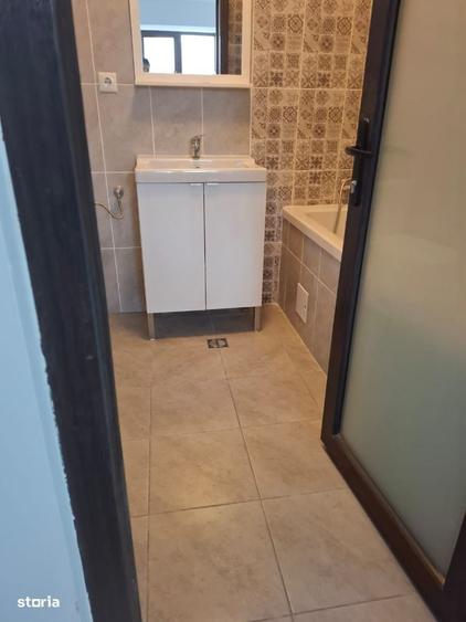 Apartament cu 4 camere decomandat în Mangalia