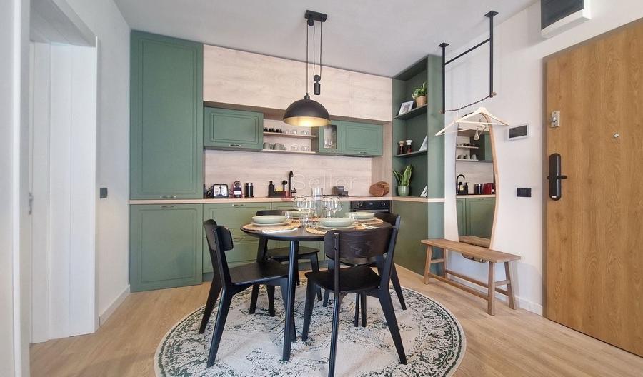 Apartament cu 2 camere semidecomandat, mobilat în Poiana Brașov