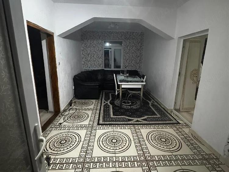 Casă individuală cu 3 camere cu Teren 2500 Mp în Boureni