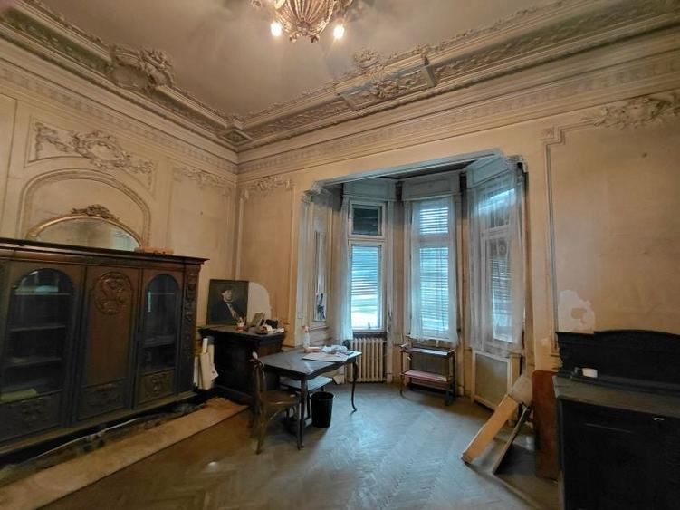 Casă cu 10 camere cu Canalizare în Unirii
