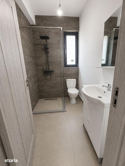 Casă cu 4 camere cu Teren 330 Mp în Crevedia