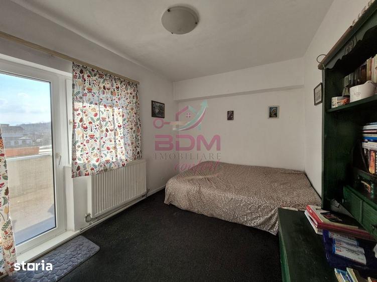 Apartament cu 3 camere decomandat în Central