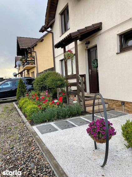 Casă cu 4 camere cu Teren 315 Mp în Unirii