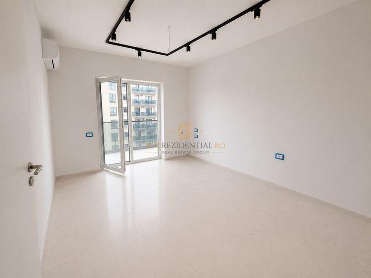 Apartament cu 4 camere decomandat în Metalurgiei