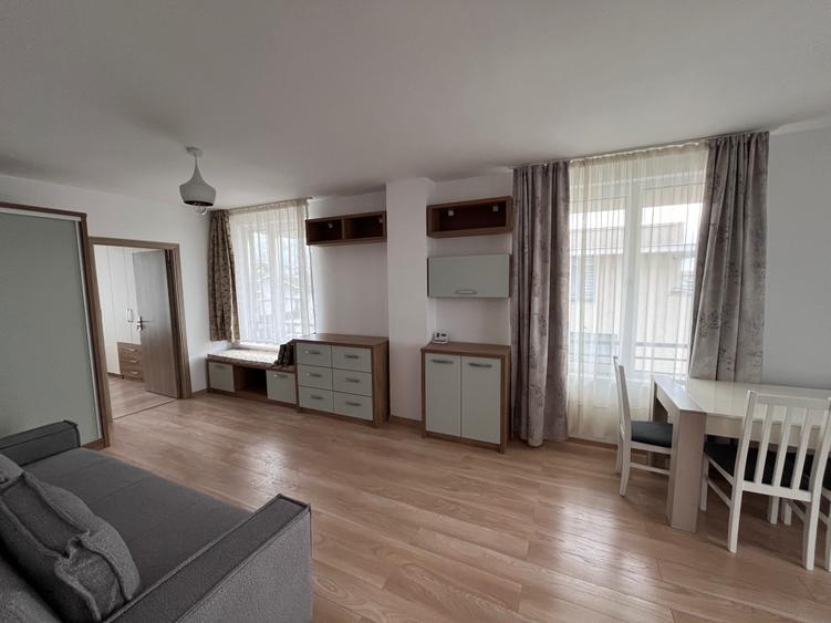 Apartament cu 2 camere decomandat în Andrei Mureșanu