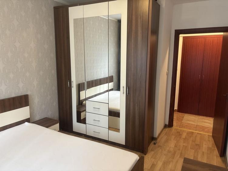 Apartament cu 2 camere decomandat în Drumul Taberei