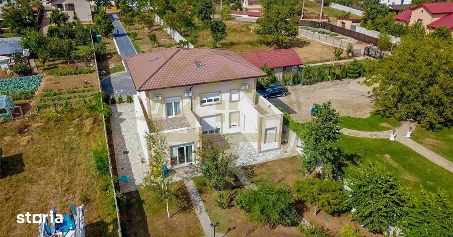 Casă cu 7 camere cu Teren 3000 Mp în Corbeanca