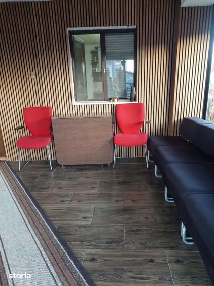 Casă cu 4 camere cu Teren 270 Mp în Războieni