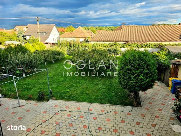Casă cu 8 camere cu Teren 924 Mp în Valea Aurie