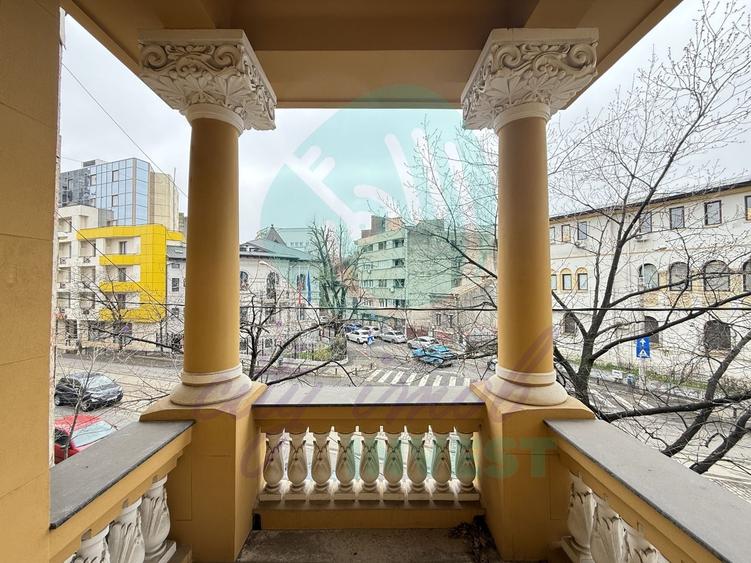 Apartament cu 3 camere semidecomandat în Universitate