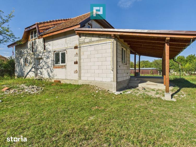 Casă cu 5 camere cu Teren 1260 Mp în Central