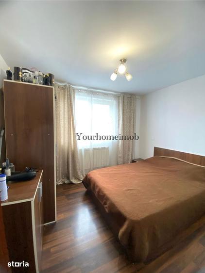 Apartament cu 2 camere semidecomandat în Craiovița Nouă