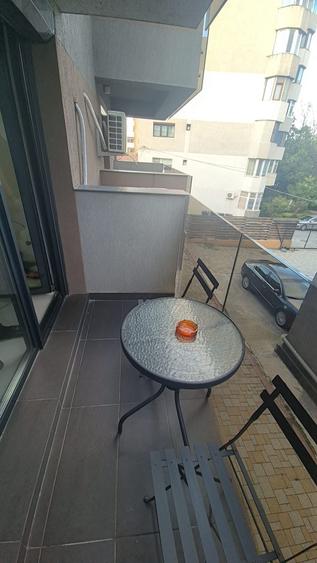 Apartament cu 3 camere decomandat, mobilat în Central